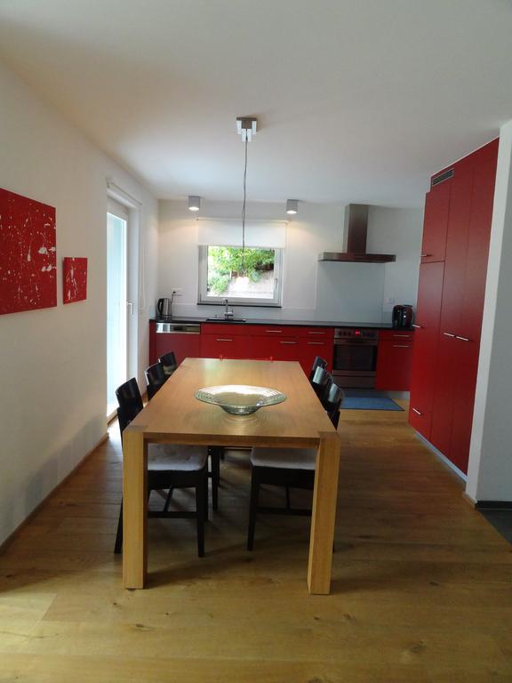Apartamento Chasa Felix Scuol Habitación foto